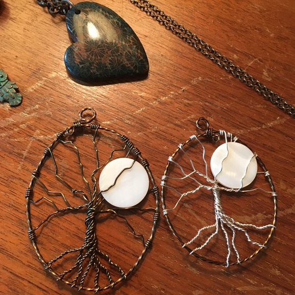 Handmade tree of life pendants - Picture 8 of 8